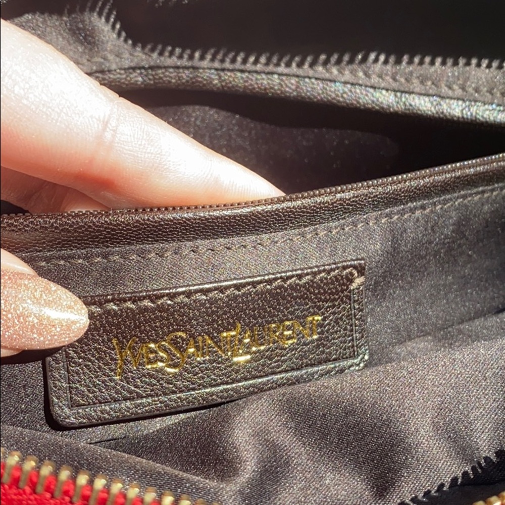 Additional photos of YSL muse bag interior